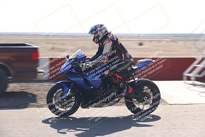 media/Nov-03-2025-Lets Ride (Mon) [[4d74c1c4d3]]/B Group/Grid/